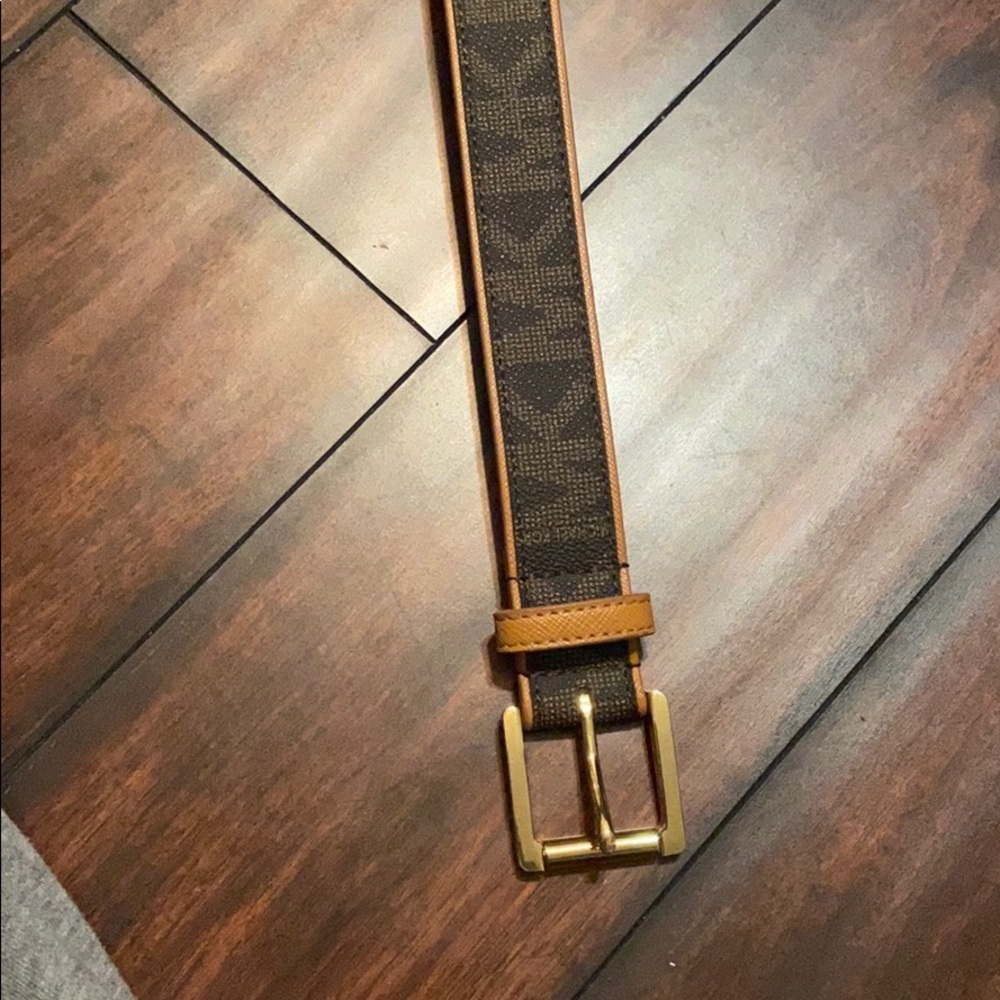 Michael Kors belt